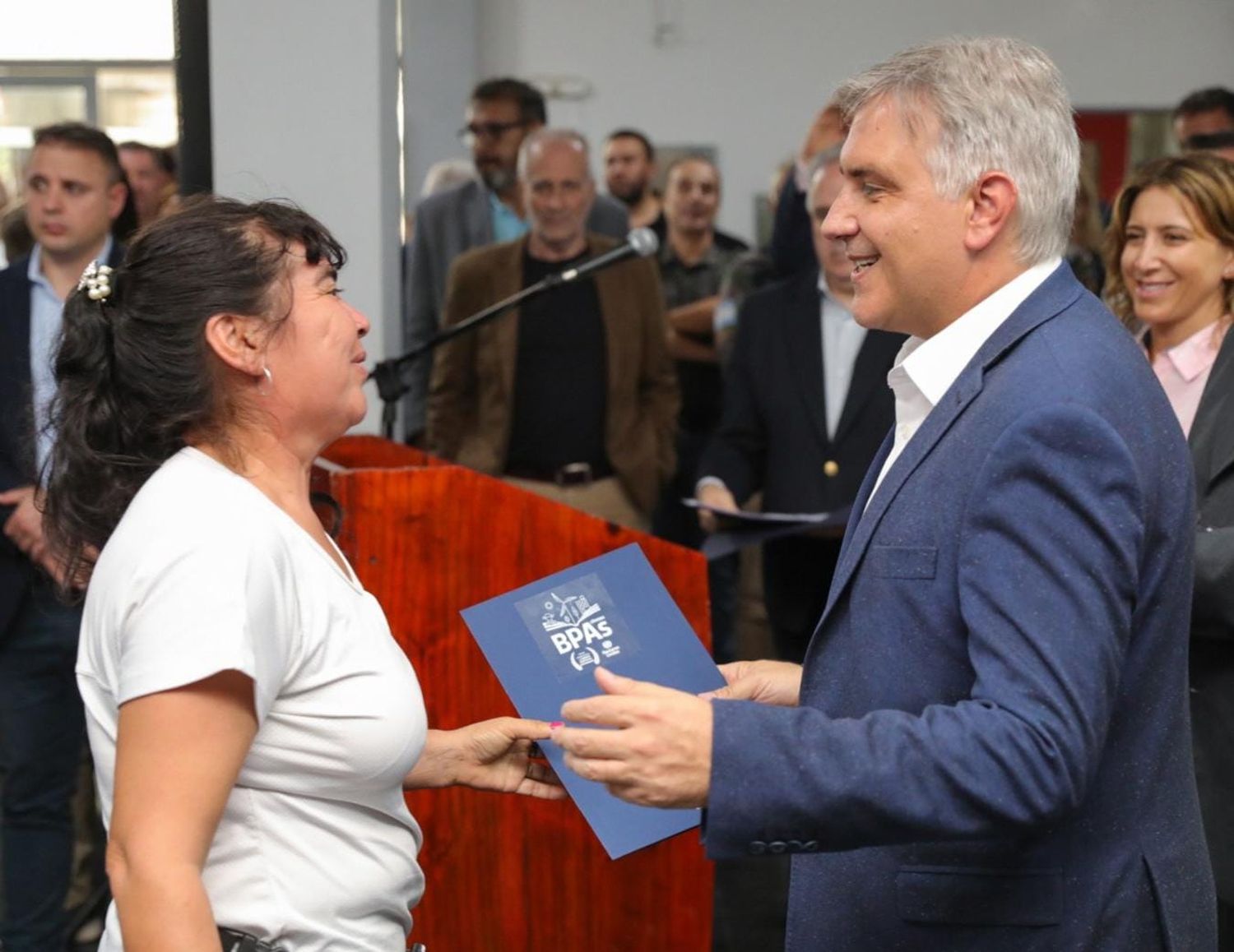 Llaryora ratificó la continuidad del programa Vida Digna