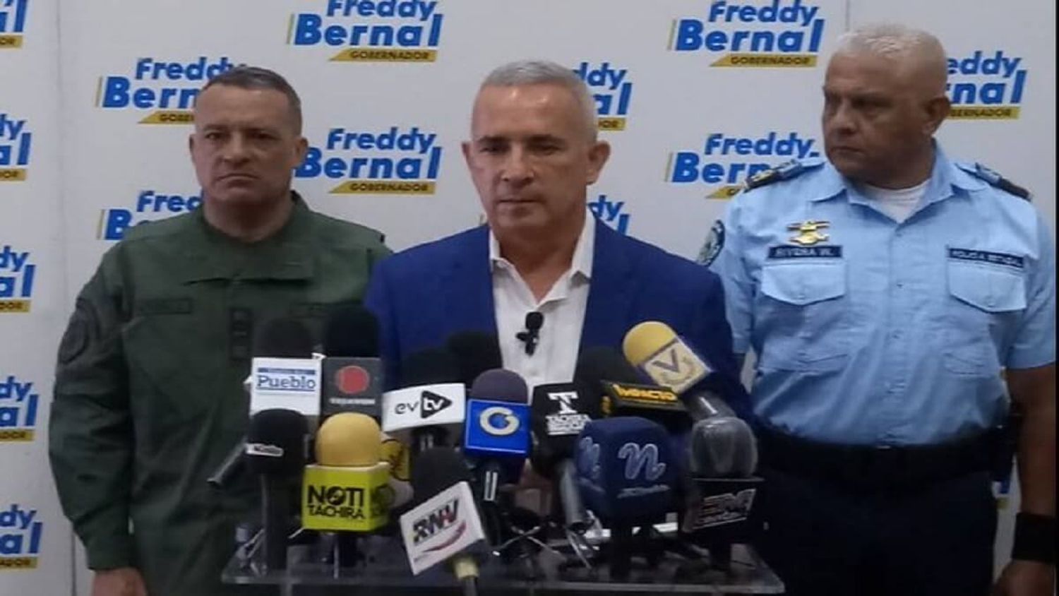 Freddy Bernal asegura que los pasos fronterizos con COLOMBIA «PERMANECEN ABIERTOS»