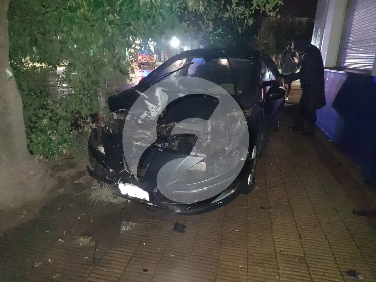 Fuerte choque frente al Club Ministerio de Quequén