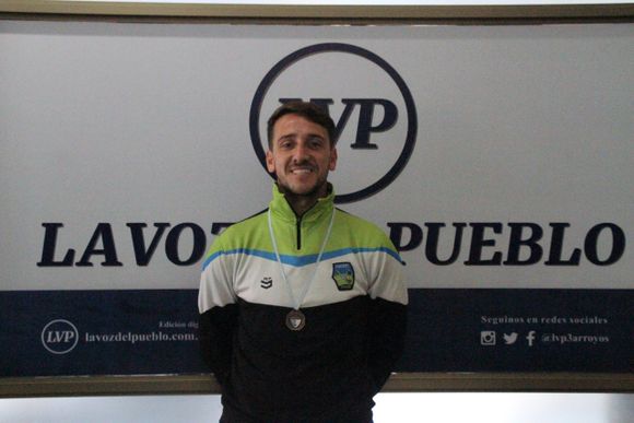Montequin y su bronce con la Selección del Sudoeste de hockey