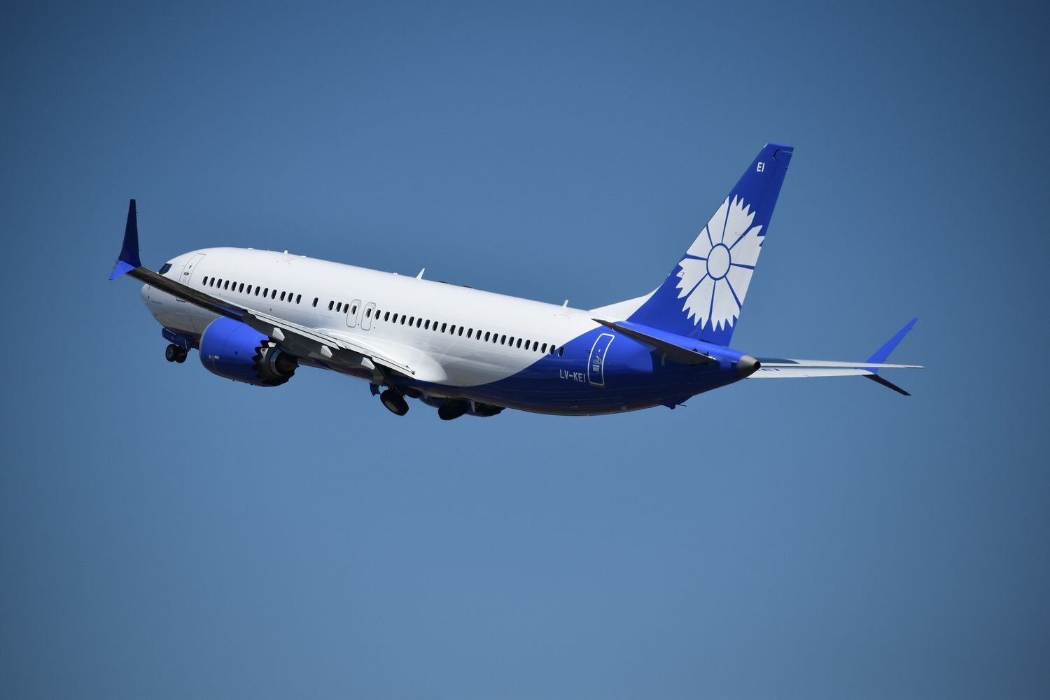 [PHOTOGALLERY] Aerolíneas Argentinas’ new Boeing 737 MAX 8 at Ezeiza Airport