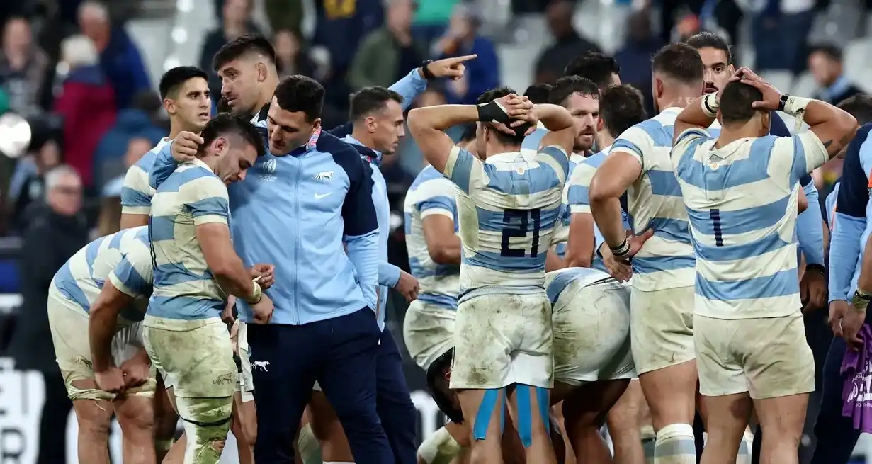 El dolor de Los Pumas tras la derrota ante los All Blacks. Crédito: Reuters