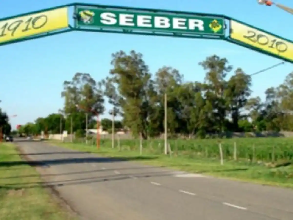 Robaron una camioneta en una vivienda de la zona rural de Seeber