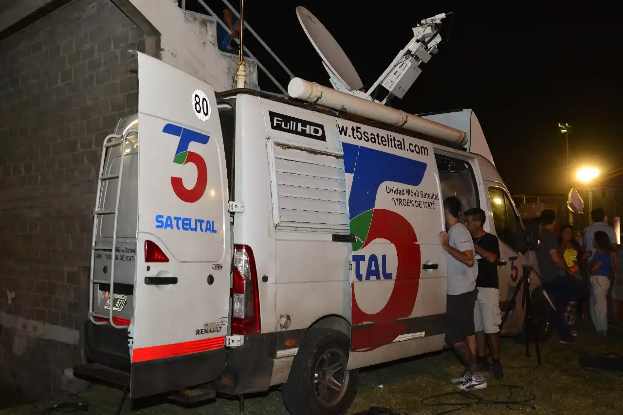 En vivo a través de la señal de T5 Satelital