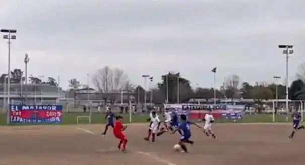 El golazo de Benjamín Agüero en las inferiores de Tigre