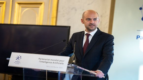 EUROPA no se queda CALLADA: amenaza con «RESPONDER CONTRA» aranceles anunciados por TRUMP