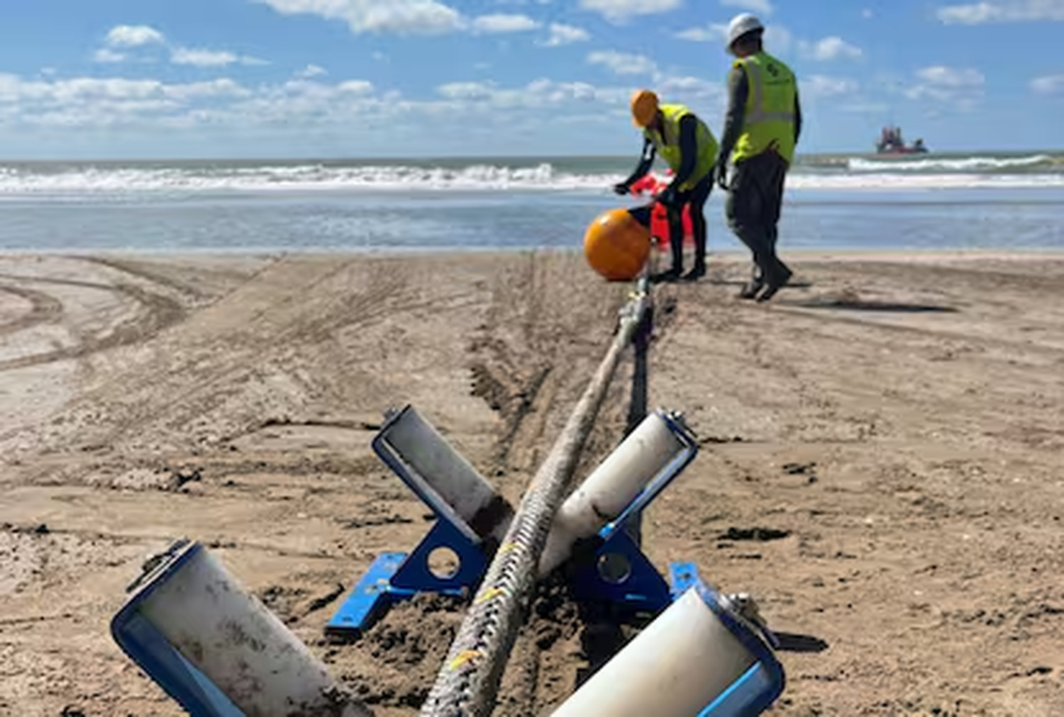 Firmina: así es el nuevo cable submarino que llegó a Las Toninas para mejorar los servicios de Google en el país