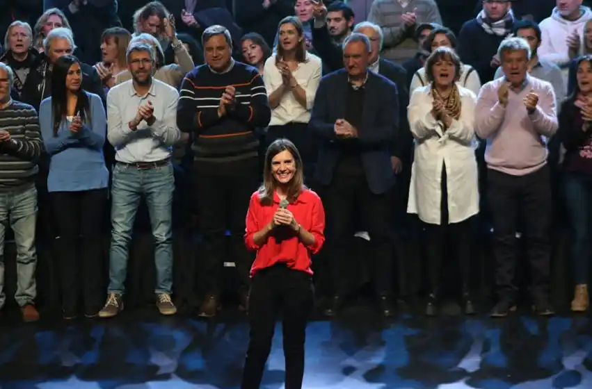 Raverta presentó la lista del Frente de todos