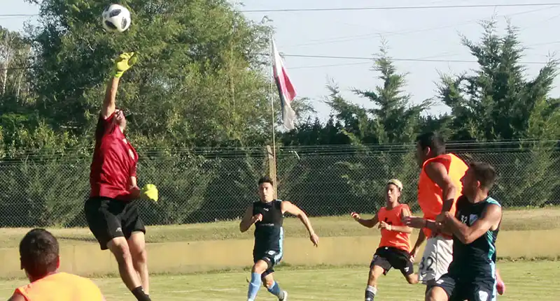 Ministerio se midió frente a Temperley en su primer amistoso