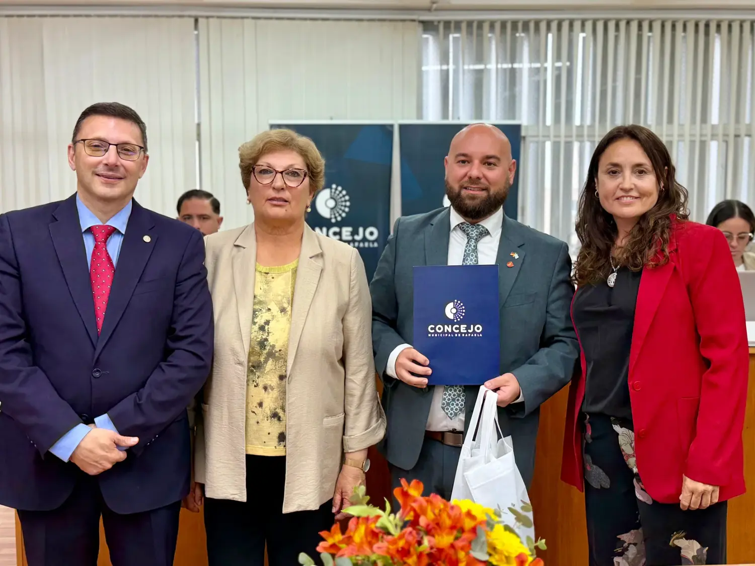 El Concejo Municipal de Rafaela celebró los lazos de hermandad con delegaciones extranjeras