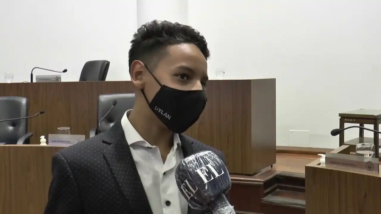 Distinguieron en el concejo al violinista Dylan Villanueva