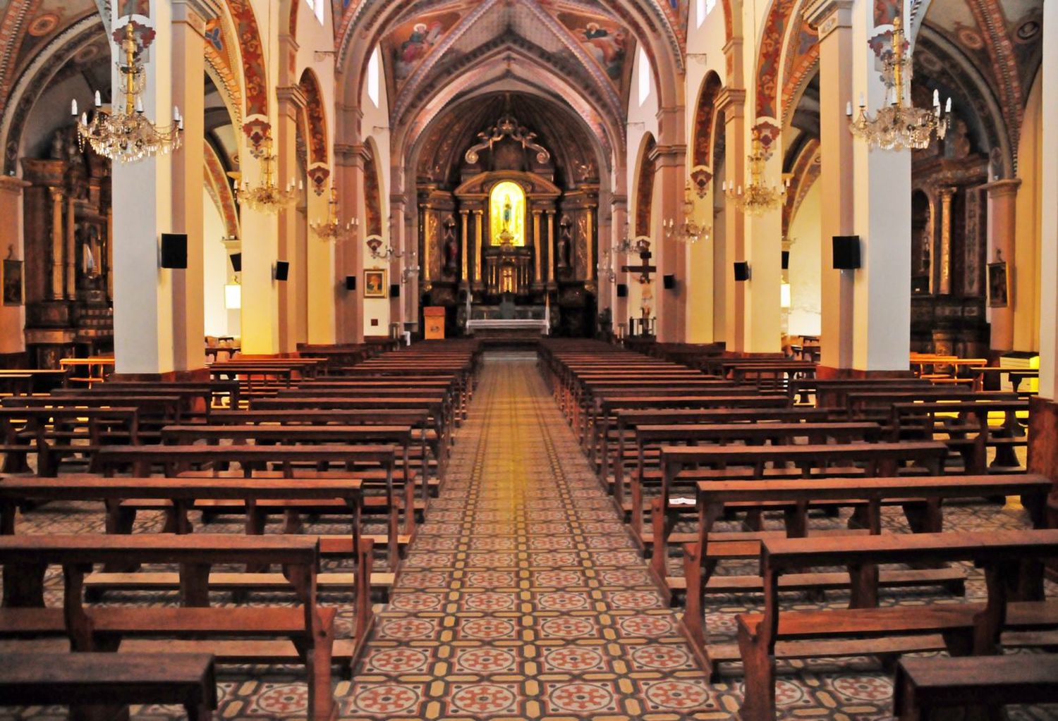 Sacerdotes de Tandil trabajan  en un protocolo para pedir volver a las misas presenciales