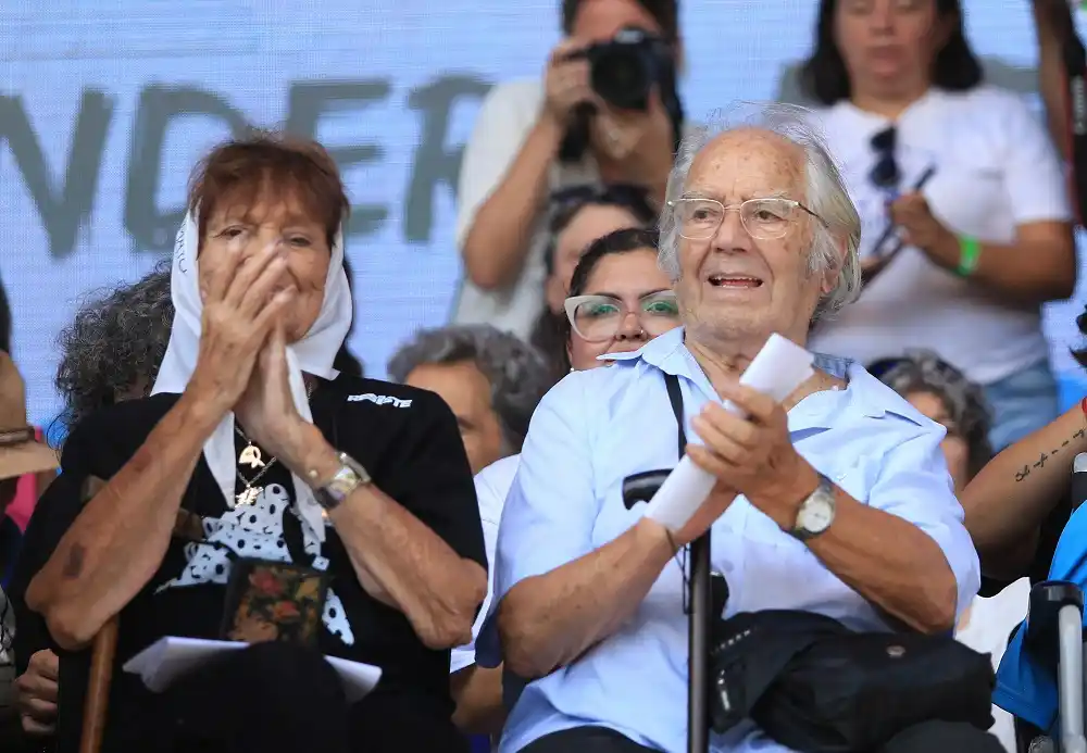 Adolfo Pérez Esquivel es uno de los firmantes del pedido de juicio político.