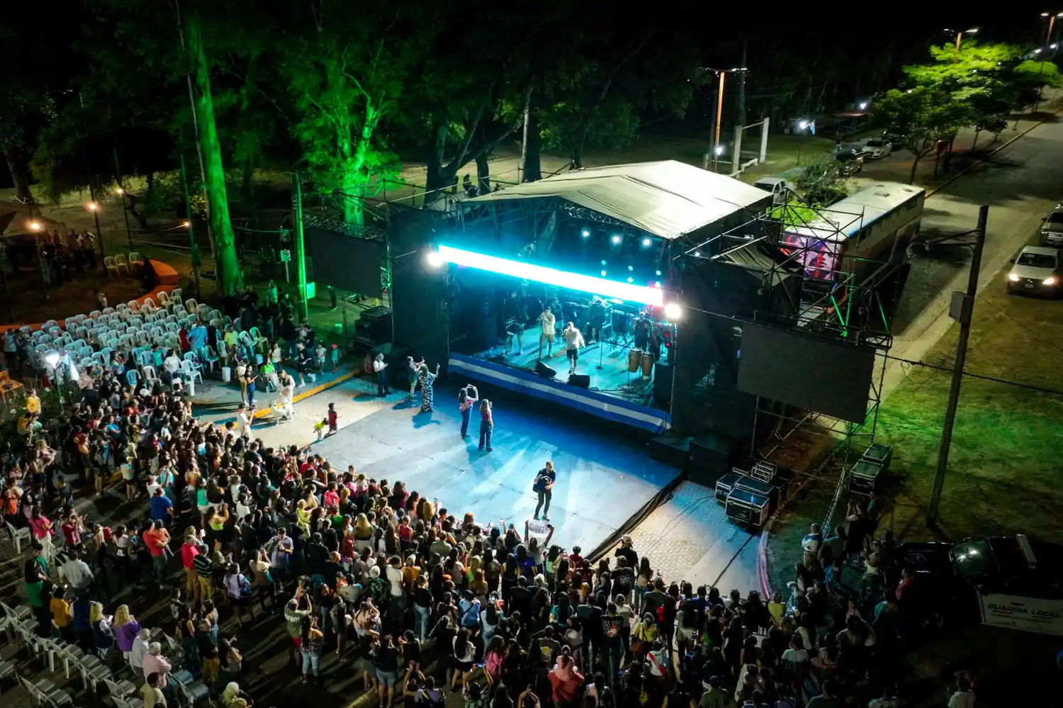 Más de 12.000 personas participaron del evento realizado el viernes a la noche.