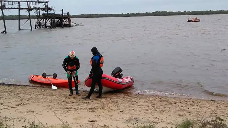 Hallaron el cuerpo del joven desaparecido tras arrojarse al río Uruguay