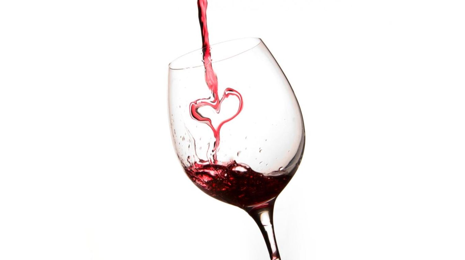 Tomar una copa al día de vino también pone en riesgo tu corazón
