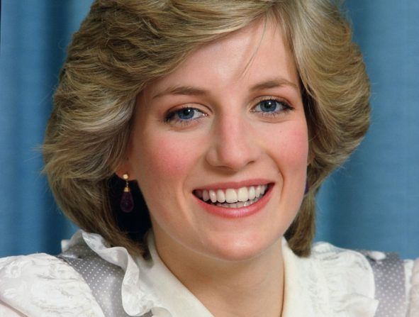 LO CUENTA TODO: el primer médico que socorrió a Lady Di antes de morir