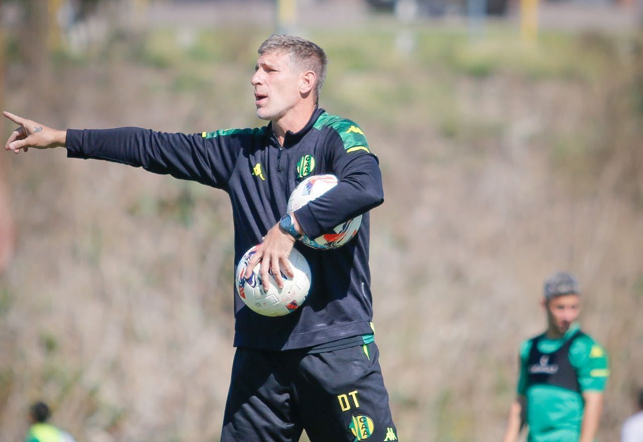 Martín Palermo:  “Nos falta afinar funcionamiento para ver otro Aldosivi”