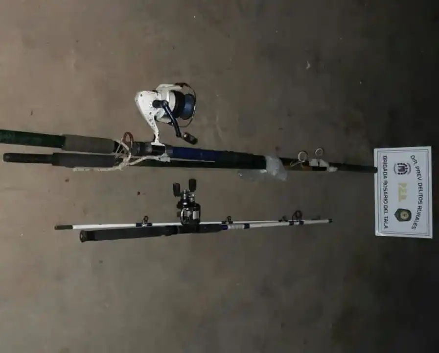 Violaron la cuarentena, se fueron a pescar, pero los "pescó" la Policía