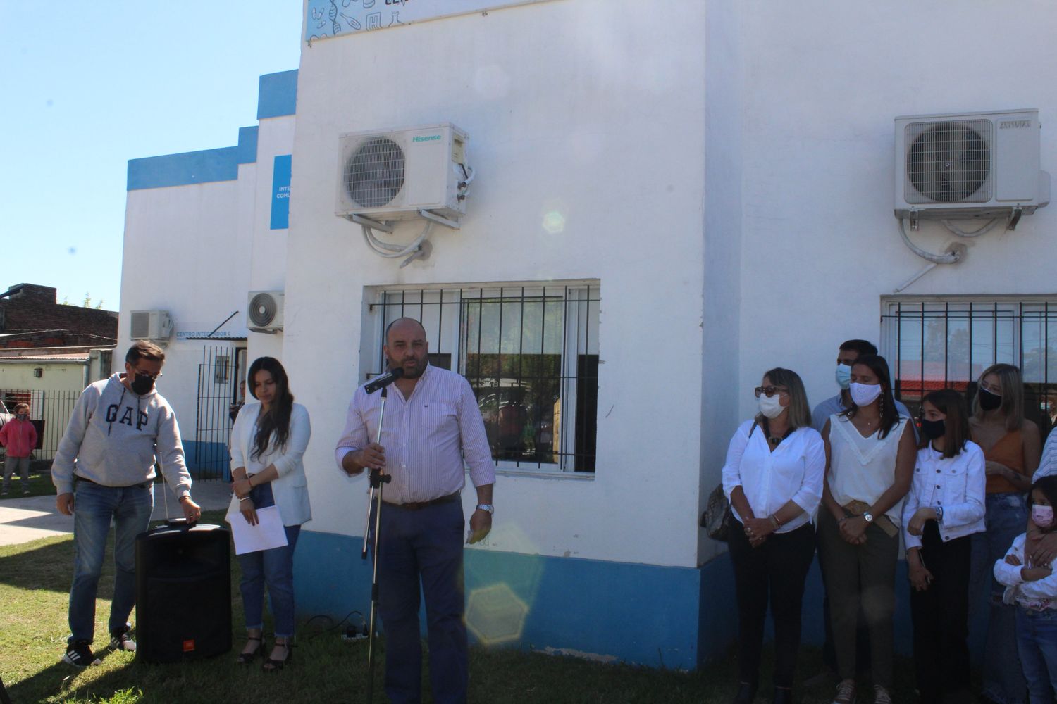 "Él se inició como médico rural en Larroque y nunca dejó de serlo"