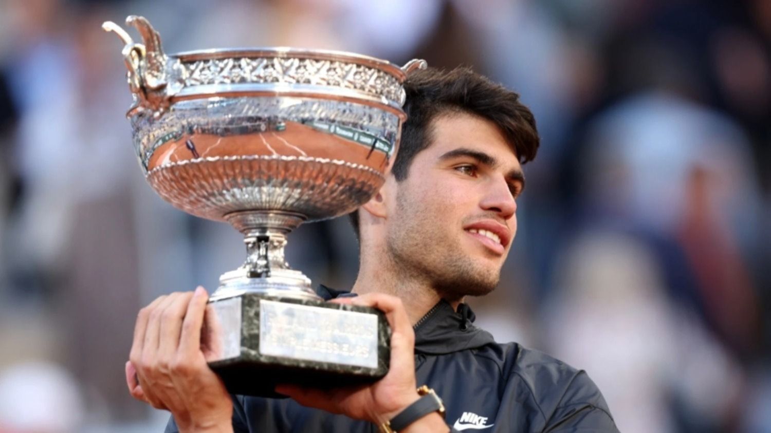 Carlos Alcaraz: el joven gigante que conquistó Roland Garros