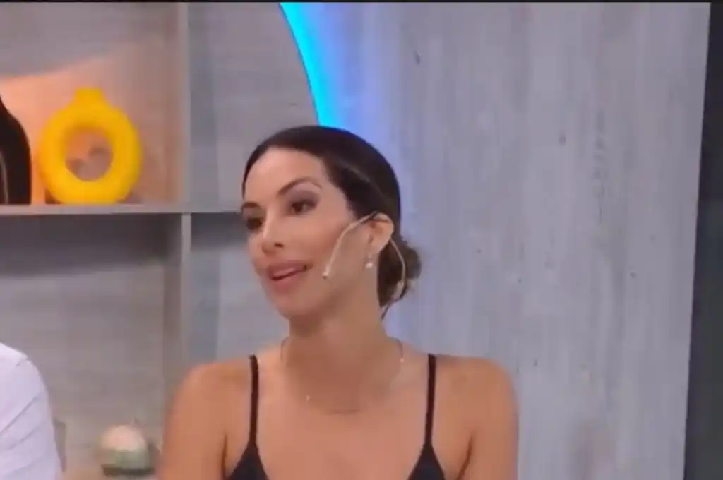 Estefi Berardi, panelista en "Pocos Correctos"