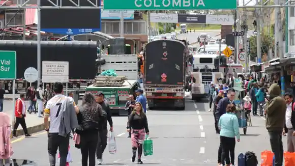 PARO CAMIONERO en Colombia AFECTA vías de comunicación en la frontera con Venezuela