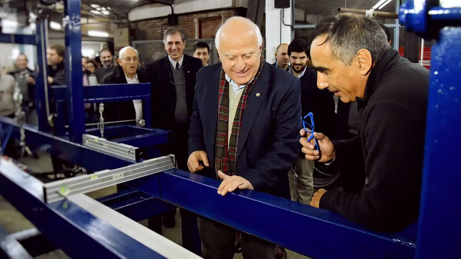 Lifschitz recorrió las instalaciones del laboratorio único en Latinoamérica