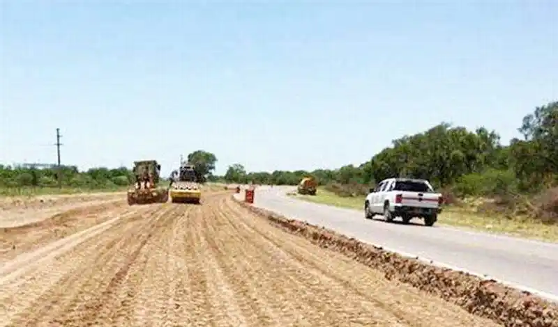 Insfrán no firmará convenio sin especificar 
quién se hará cargo de las deudas acumuladas