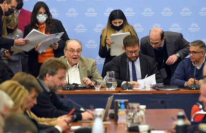 Boleta Única: la oposición avanza pese al rechazo del Gobierno