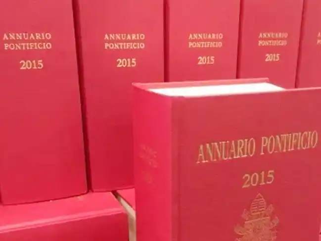 Vaticano: El Anuario Pontificio se hace digital