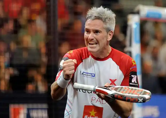 Inauguran una cancha de pádel con una exhibición de jugadores profesionales