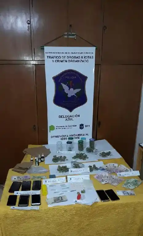 Dos personas detenidas por comercializar estupefacientes en la modalidad menudeo