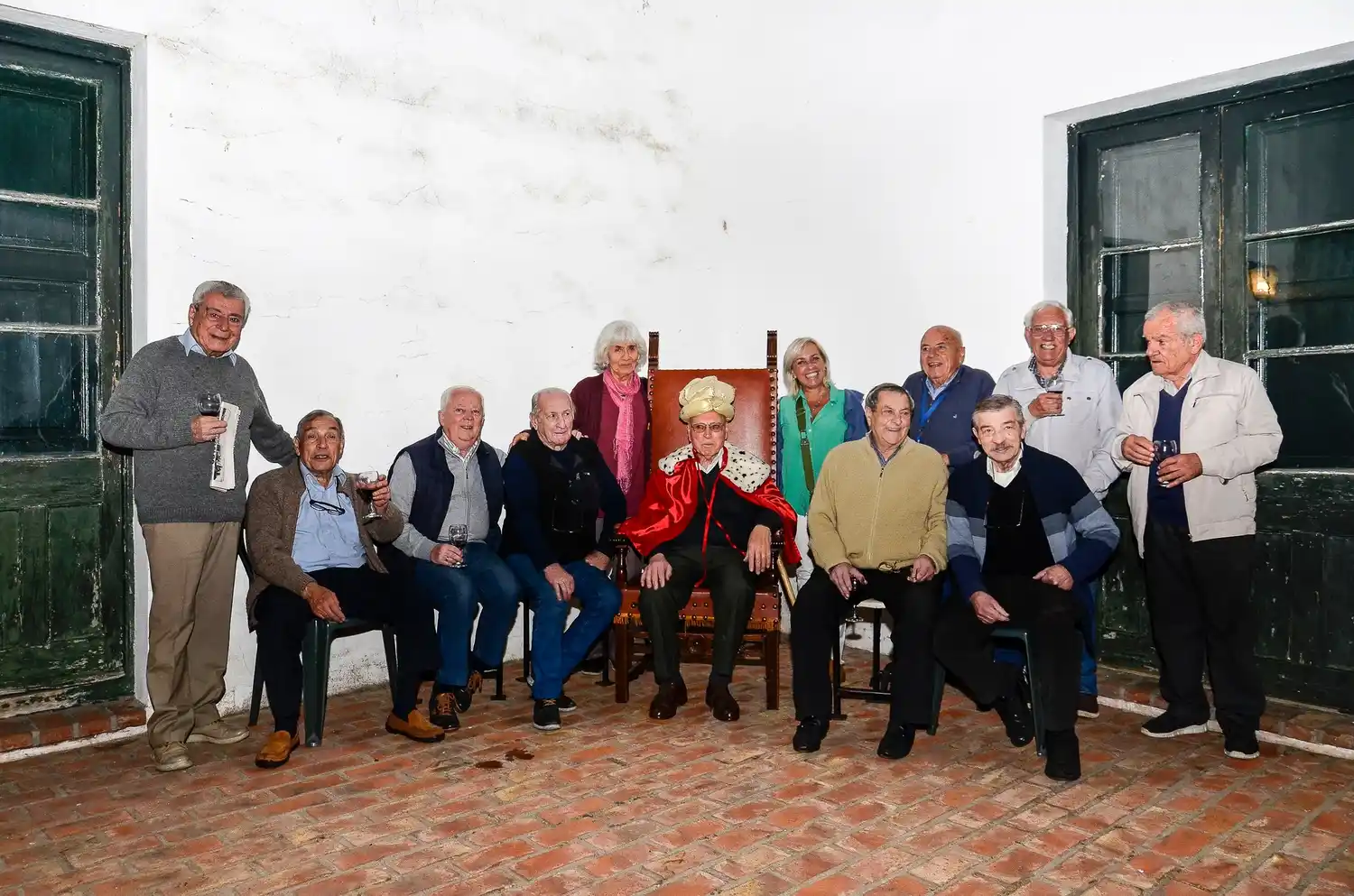 Quedó inaugurada la muestra “75 años del Reino de la Amistad” en Casa de Casco