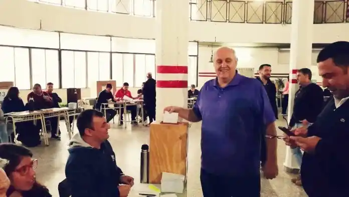 Luis Spahn ganó las elecciones de Unión y es otra vez presidente
