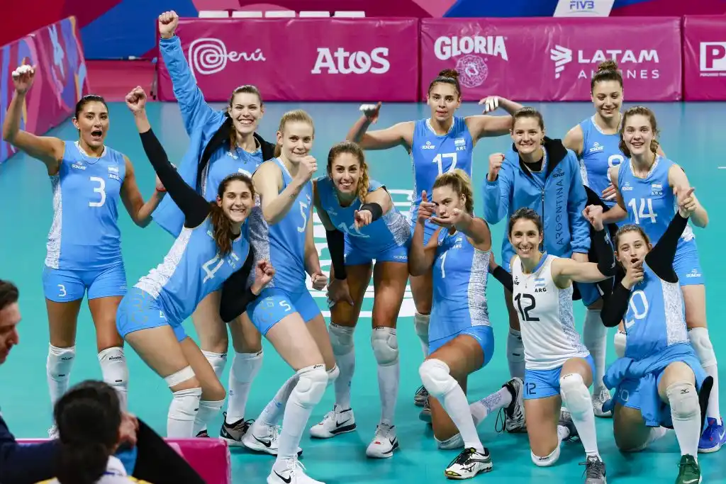 Las Panteras, a semifinales
