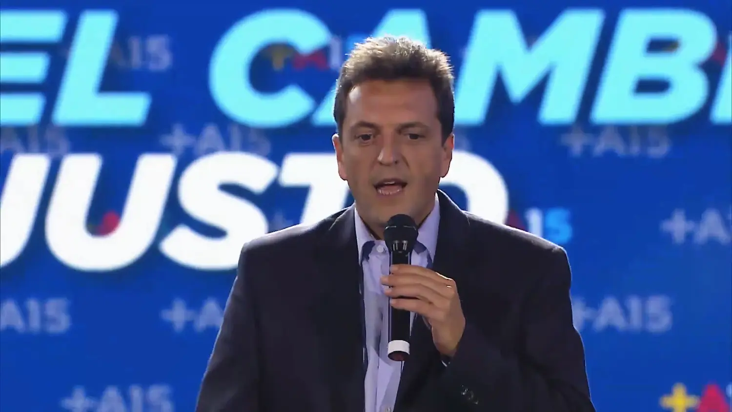 Massa: "Scioli tendría que decir que le gustaría debatir pero que Cristina no lo deja"