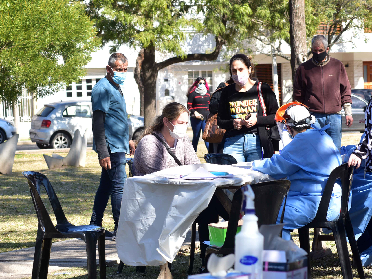 Ante el regreso a las clases presenciales, docentes concurrieron a hisoparse