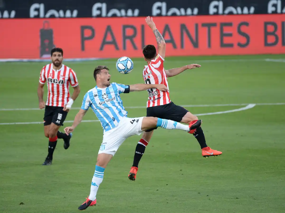Racing, con suplentes, igualó con el “Pincha”