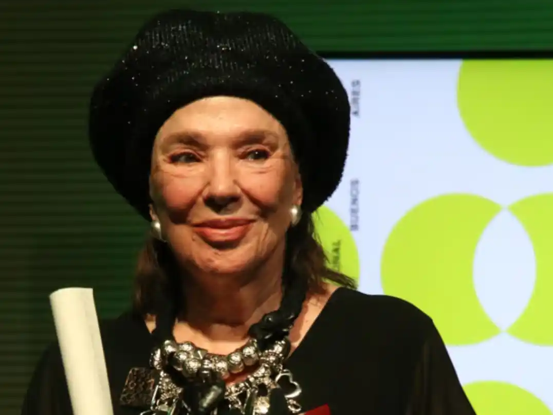 Graciela Borges recibió el Honoris Causa de la UBA