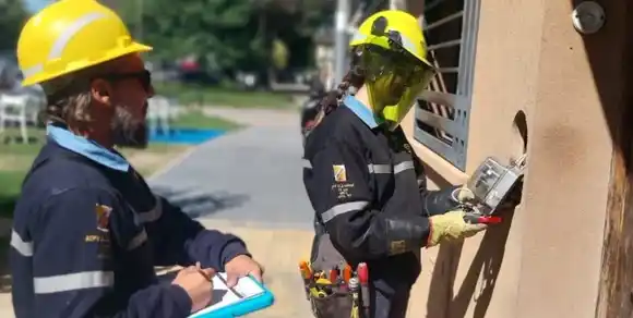 Escándalo: sancionaron a un ex intendente santafesino por robo de energía