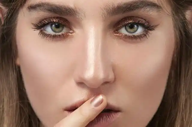 Maquillaje en tonos bronce: la tendencia del invierno