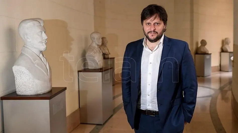 Santoro: "Un sector de la oposición negó las medidas de cuidado y boicoteó la vacuna"