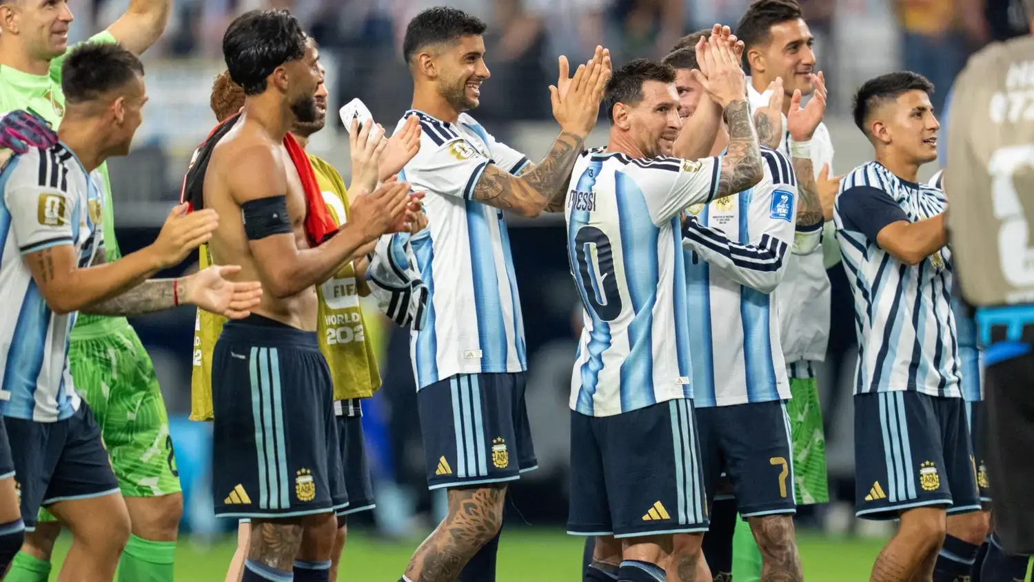 Argentina y otro final con aplausos.