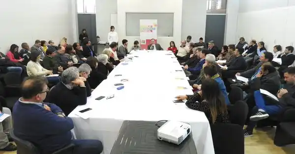 El Consejo Económico y Social debatió sobre los consumos problemáticos en el ámbito laboral