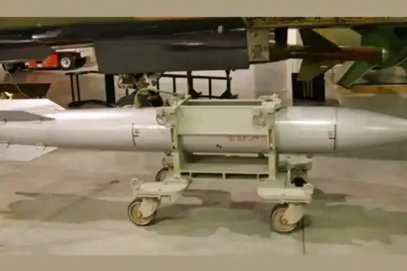 EE.UU anunció la construcción de una nueva bomba nuclear 24 veces más potente que la que destruyó Hiroshima: "Es un acto arrogante"