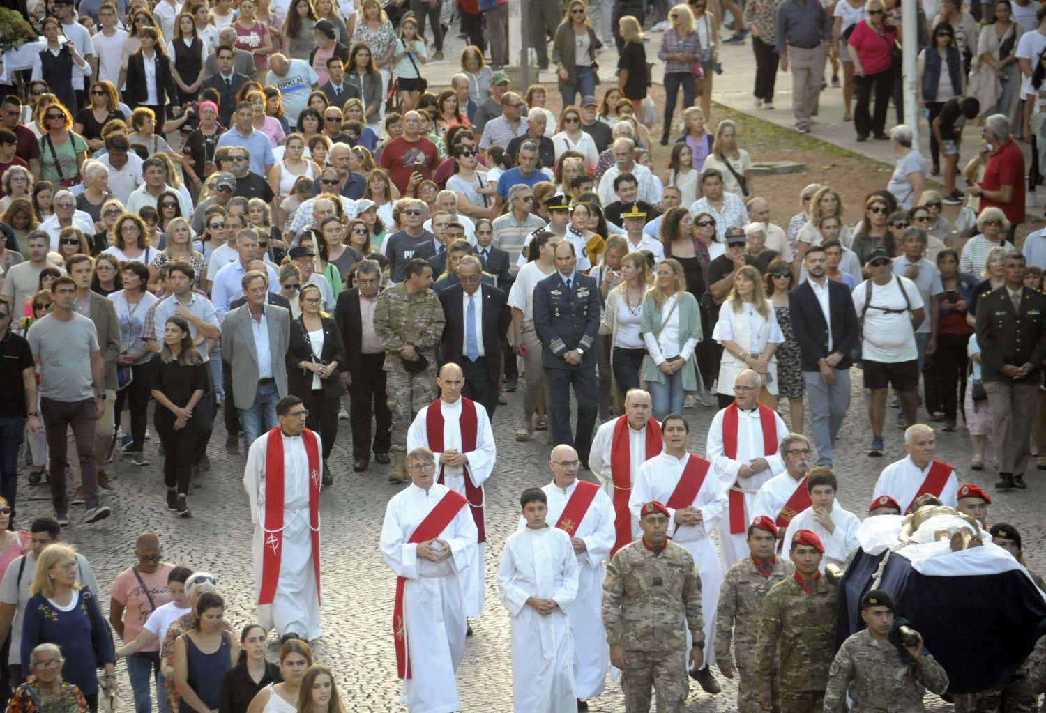 Seguí EN VIVO la Procesión por El Eco Multimedios