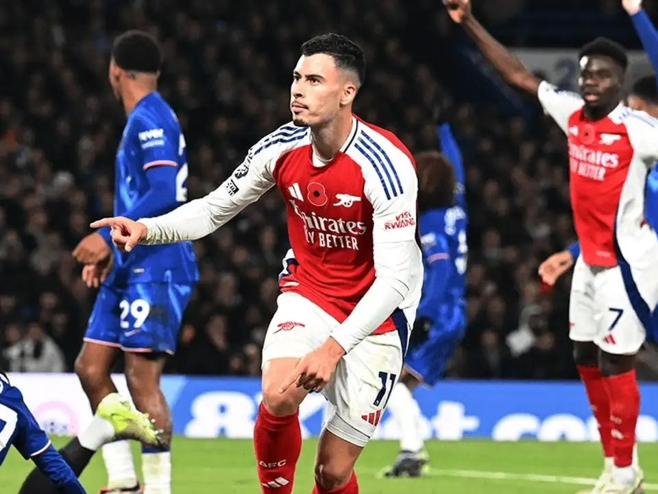 Arsenal y Chelsea se enfrentan por la EFL CUP.