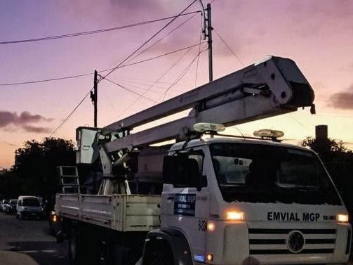 En total se renovaron más de 1000 luminarias con tecnología LED.