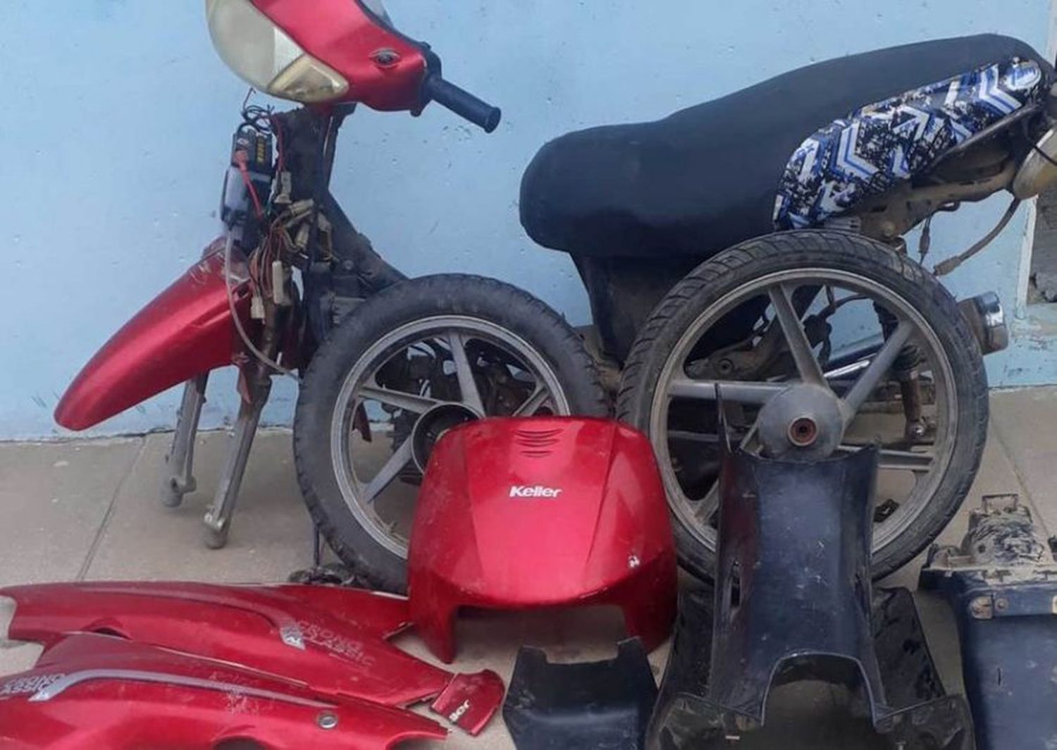 Recuperan motocicletas robadas en el interior